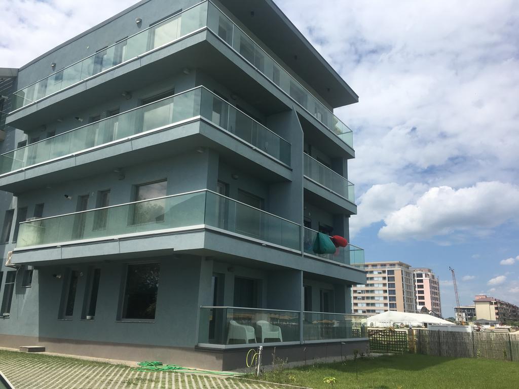 Le Reve Apartment Mamaia Nord Exterior photo